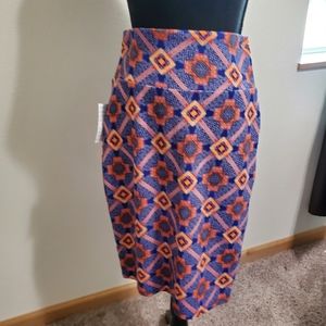 NWT LULAROE CASSIE